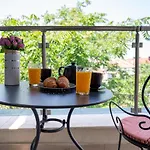 Sunny Studio With A View In Top Center